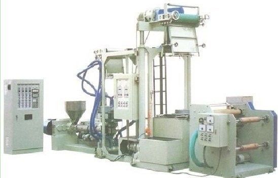 Chine Le PVC chauffent la machine de soufflement en plastique soufflée 8-100 m/min d'équipement de film de rétrécissement fournisseur
